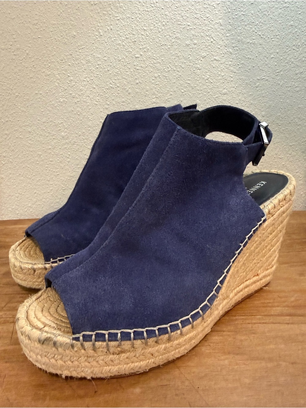 Kenneth Cole Olivia Navy Suede Espadrille Wedge Sandals Women’s 10 LIKE NEW - Picture 5 of 8
